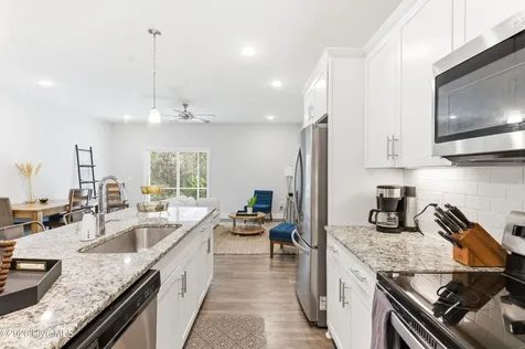 4406 Finch Lane Wilmington NC 28409