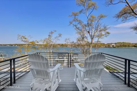 823 Chadwick Shores Drive Sneads Ferry NC 28460