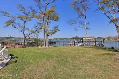 823 Chadwick Shores Drive Sneads Ferry NC 28460