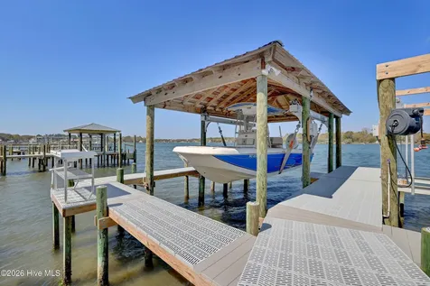 823 Chadwick Shores Drive Sneads Ferry NC 28460