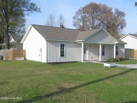 408 7th Street Maysville NC 28555
