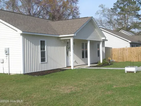 408 7th Street Maysville NC 28555