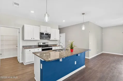 1573 Murre Court SE Bolivia NC 28422