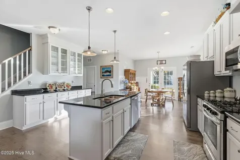 513 Oneida Lake Road Wilmington NC 28401