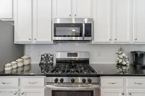 513 Oneida Lake Road Wilmington NC 28401
