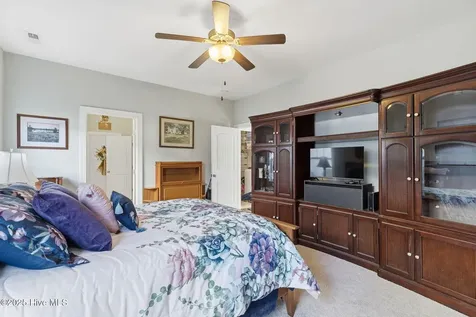 513 Oneida Lake Road Wilmington NC 28401