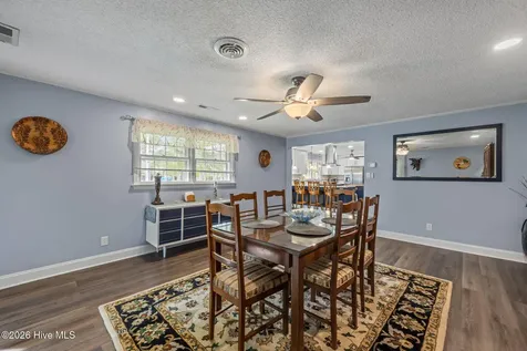 1104 Longview Drive New Bern NC 28562