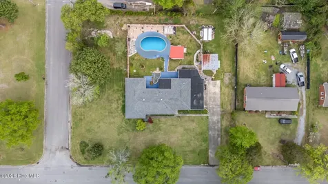1104 Longview Drive New Bern NC 28562