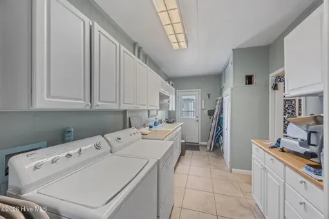 1104 Longview Drive New Bern NC 28562