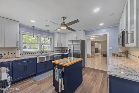 1104 Longview Drive New Bern NC 28562