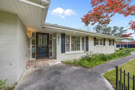 1104 Longview Drive New Bern NC 28562