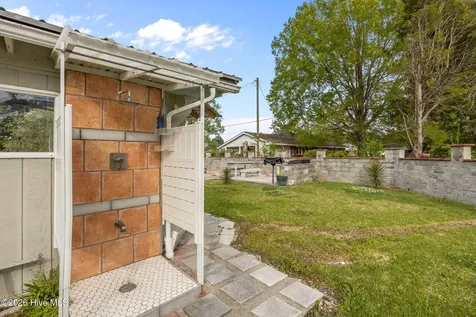1104 Longview Drive New Bern NC 28562