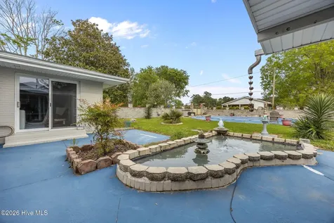 1104 Longview Drive New Bern NC 28562