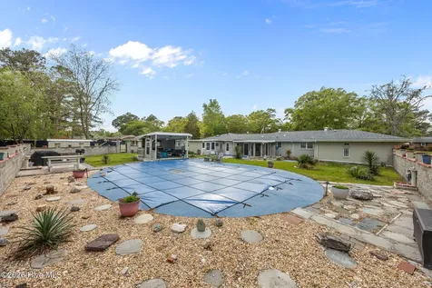 1104 Longview Drive New Bern NC 28562
