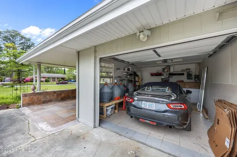 1104 Longview Drive New Bern NC 28562