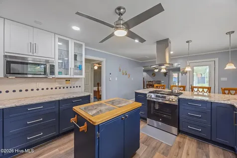 1104 Longview Drive New Bern NC 28562