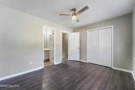 207 Pinegrove Court Jacksonville NC 28546