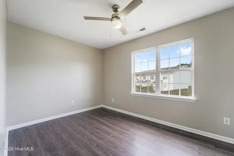 207 Pinegrove Court Jacksonville NC 28546