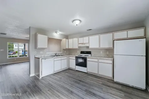 207 Pinegrove Court Jacksonville NC 28546