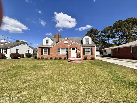 612 Blaney Street Clinton NC 28328
