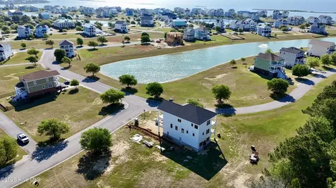 244 Colleton Square Newport NC 28570