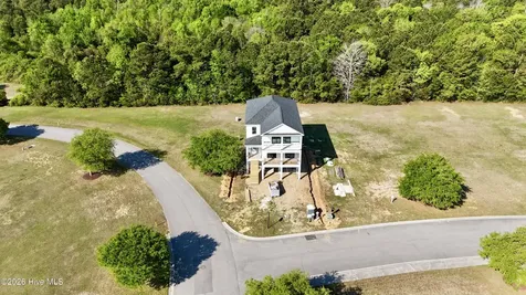 244 Colleton Square Newport NC 28570
