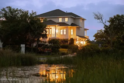 6313 Sea Mist Court Wilmington NC 28409