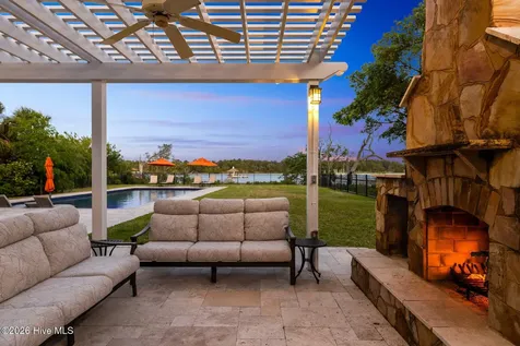 6313 Sea Mist Court Wilmington NC 28409