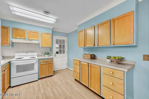 309 Richelieu Road Wilmington NC 28412