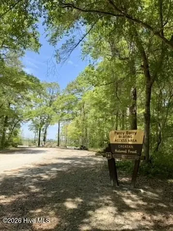 105 Quarter Horse Havelock NC 28532