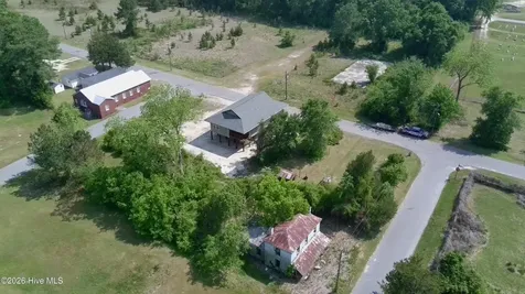 303 E Jones Street Trenton NC 28585