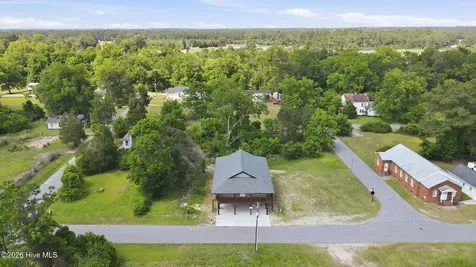 303 E Jones Street Trenton NC 28585