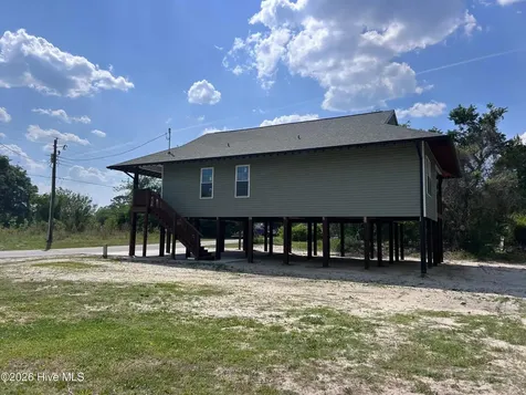 303 E Jones Street Trenton NC 28585