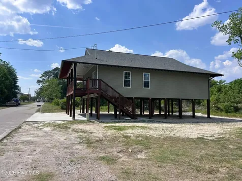 303 E Jones Street Trenton NC 28585