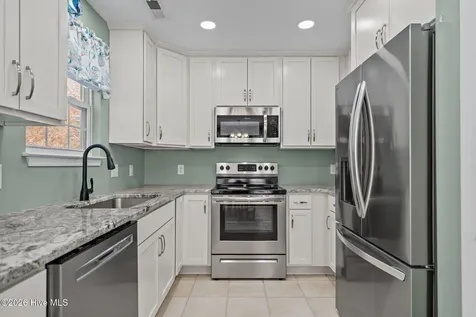 137 NE 4th Street Oak Island NC 28465