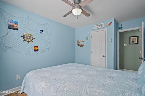 137 NE 4th Street Oak Island NC 28465