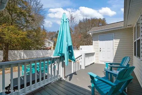 137 NE 4th Street Oak Island NC 28465