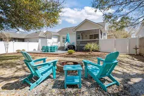 137 NE 4th Street Oak Island NC 28465