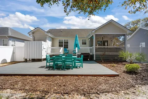 137 NE 4th Street Oak Island NC 28465
