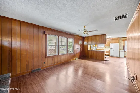 2212 Longleaf Pine Drive Kinston NC 28504