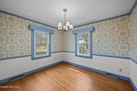 2212 Longleaf Pine Drive Kinston NC 28504