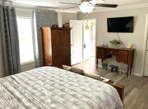 1406 White Oak River Road Maysville NC 28555
