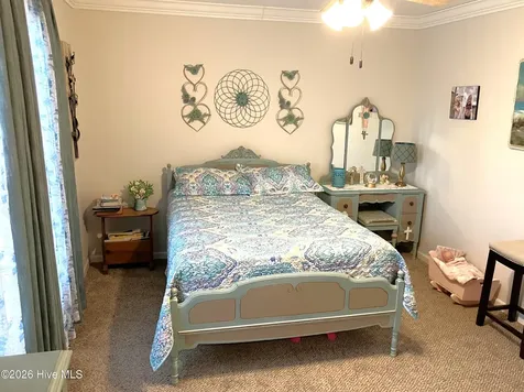 1406 White Oak River Road Maysville NC 28555