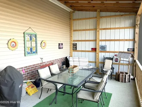 1406 White Oak River Road Maysville NC 28555