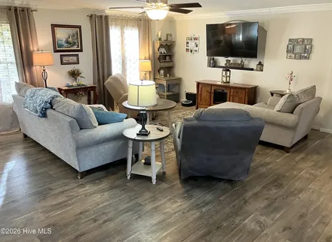 1406 White Oak River Road Maysville NC 28555