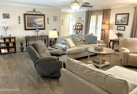 1406 White Oak River Road Maysville NC 28555