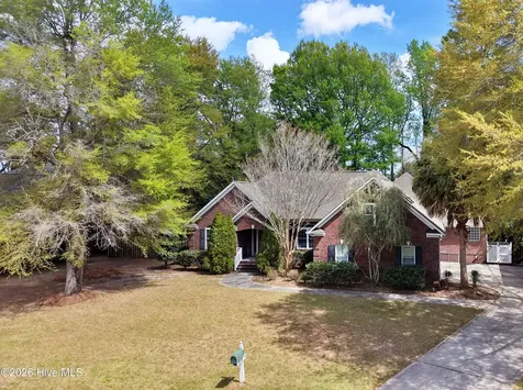 4127 Cape Landing Road Castle Hayne NC 28429