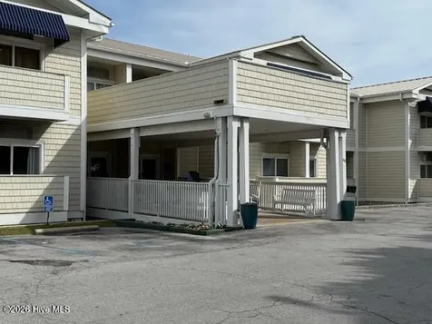 602 W Ft Macon Road Atlantic Beach NC 28512