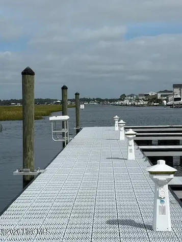 602 W Ft Macon Road Atlantic Beach NC 28512