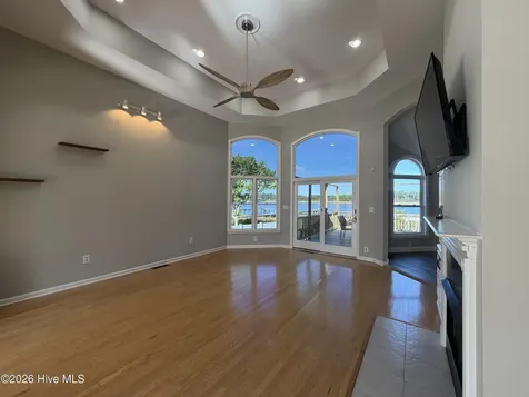 413 Pelican Harbor Road Beaufort NC 28516